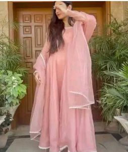 Elegant Pink Kurta Set