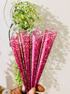 2 Mehndi Cones