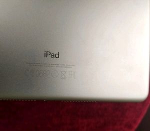 Apple iPad 5th gen 128gb Wifi only