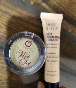 Foundation And Highlighter Combo