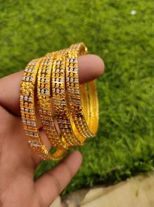 Golden Bangles - Set of 4