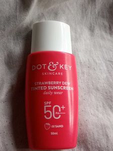 DOT &amp; KEY tinted suncreen