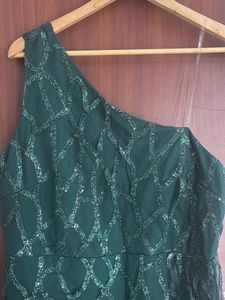 Emerald Green One-Shoulder Gown