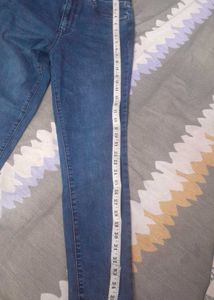 dark blue (majorly)Kraus brand new like jeans