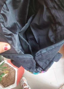 Fusion Tote Bag With Free Pouch