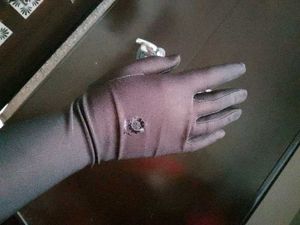 Women Black Gloves