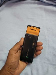 Sony Ericsson W595