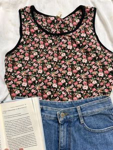 cute floral tank top🥀