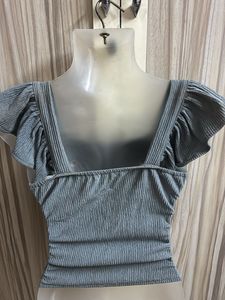 ruffle Sleeve crop Top