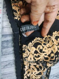 30 size embroidery look 🧡