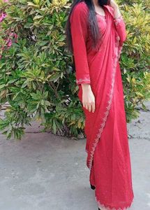 Elegant meroon readymade Saree