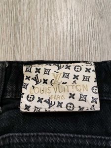 Ma2071 louis vuitton baggy jeans waist 30 inches