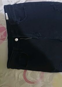 Black Destress Jean