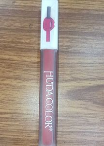 Huda Color Liquid Lipstick