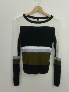 🥀H&M ORIGINALLY BRANDED TOP🥀sweater