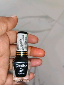 The dazzler liquid eyeliner
