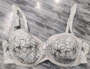 Hunkemoller 38 B Size 🧡