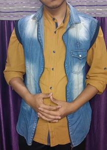 Half sleeves Denim Jacket L Size