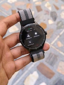 boAt Valour 1 Smartwatch - With GPS - Brand New