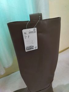 H&amp;M Knee Length Boot Size 39