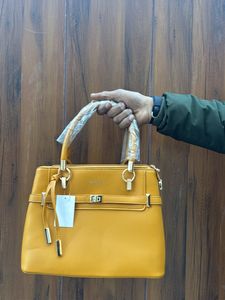 Rich Hand Bag With Chip Price