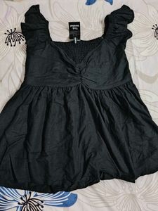 Black Ruffled Top