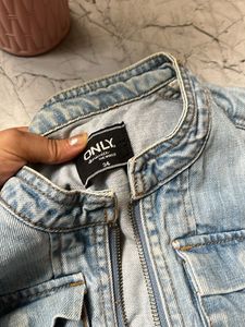 Denim Vest - Trendy!