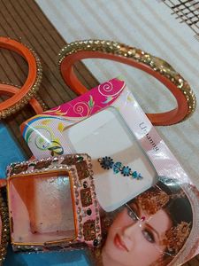 Bangles &amp; Bindi Set