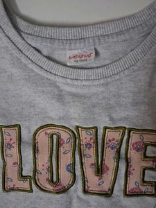 Cute &#39;Love&#39; Girls Sweatshirt