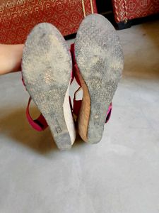 Pink Ankle Strap Sandals.Thori Si Scratch Hai .