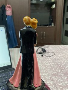 Cute couple showpiece