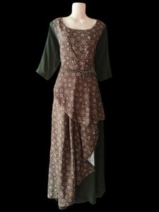 Elegant Indo-Western Layered Dress 🌿