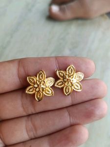 Gold Flower Earrings