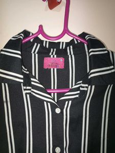 Trendy Fashionable Women Top💟