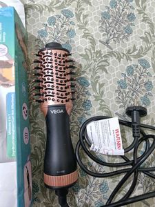 Vega Hair Dryer Brush