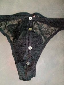 Men&#39;s Black Lace With Sea Shell Button Thong