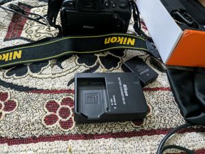 bNikon D5200 Camera Set With Bag And Accessories