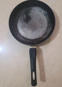 Used non-stick Tawa Pan