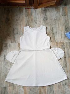 Fig White Sleeveless Dress