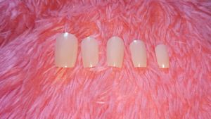 Customizable Nails - No Glue Included!