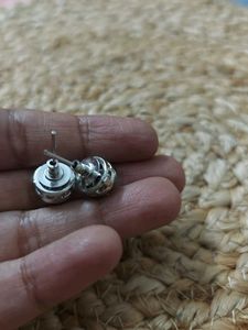 Stud Earrings - smoky grey crystals