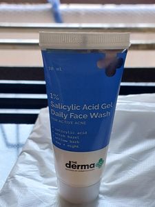 Derma Co Salicylic Acid Gel Face Wash!