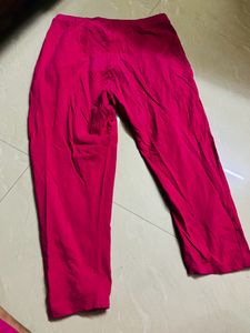 Active Wear 3/4  Pant L Size