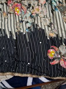 Elegant Floral Embroidered Kurta Set