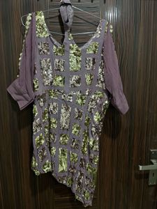 Beautiful Dress With Skirt 😍