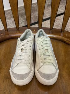 Sneakers For Girls