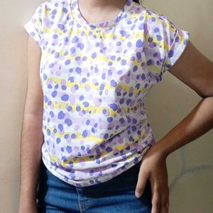 Cute T-shirt with dots