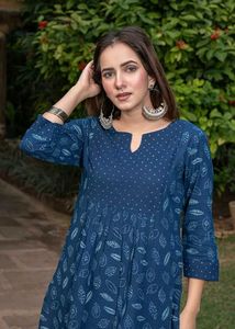 Women Kurta Sets