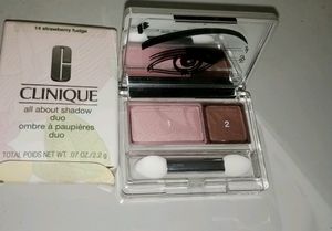 😱PRICE DROP😱Clinique Duo Shadow