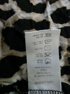 Cheetah Print Shirt -L  Motel Rocks